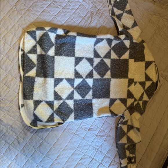 Maurices Cream and Gray Patterned Jacket - Picture 4 of 6